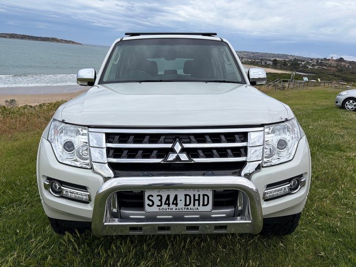 2016 Mitsubishi Pajero GLX