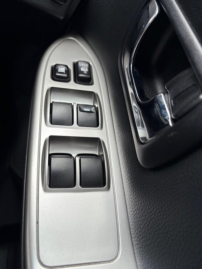 2016 Mitsubishi Pajero GLX