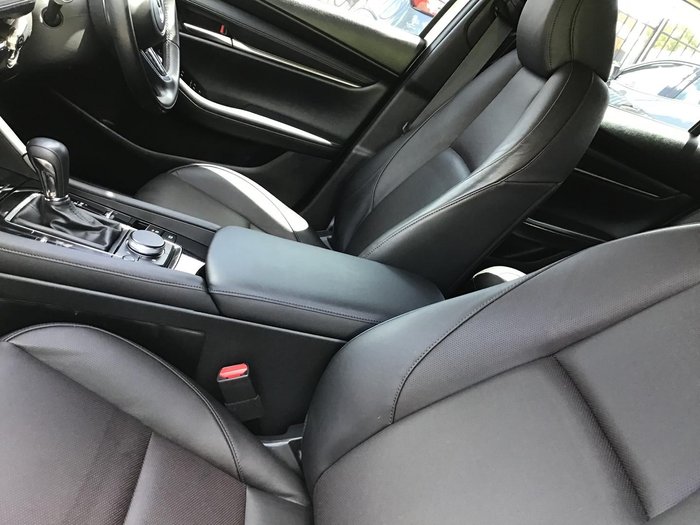 2022 Mazda 3 G20 Touring