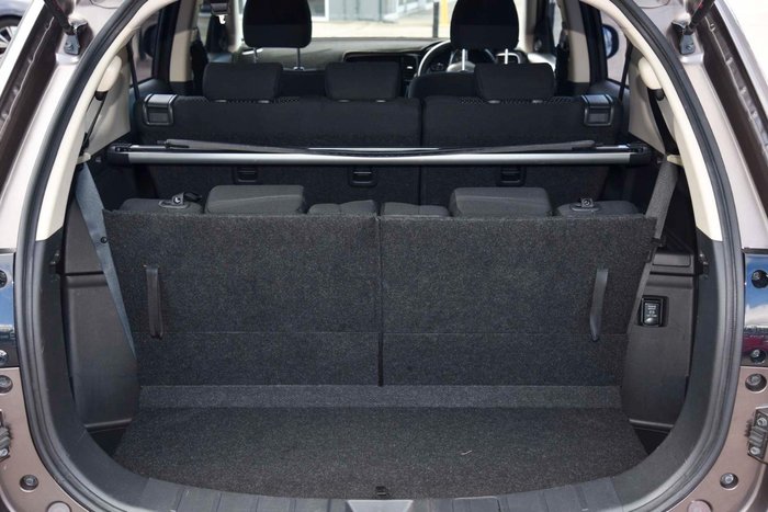 2020 Mitsubishi Outlander ES