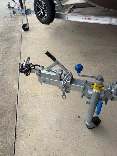 2025 QUINTREX 430 Fishabout