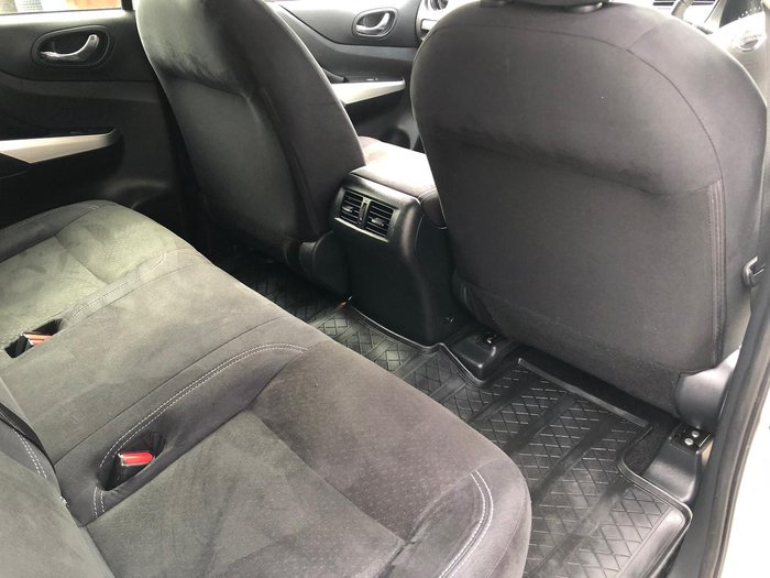 2021 Nissan Navara ST D23 MY21 4x2 Solid White