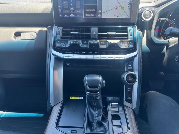 2024 Toyota Landcruiser Sahara