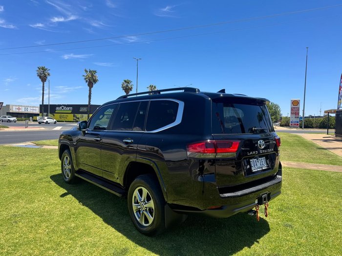2024 Toyota Landcruiser Sahara