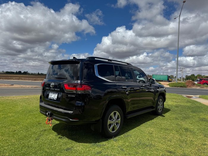 2024 Toyota Landcruiser Sahara