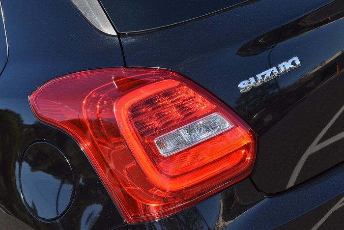 2019 Suzuki Swift GL Navigator