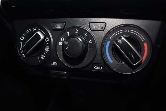 2019 Suzuki Swift GL Navigator