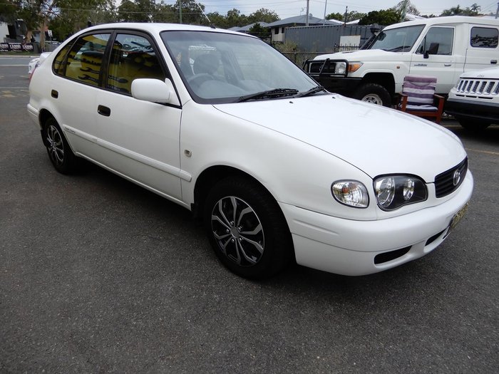 2000 Toyota Corolla Conquest Seca AE112R White