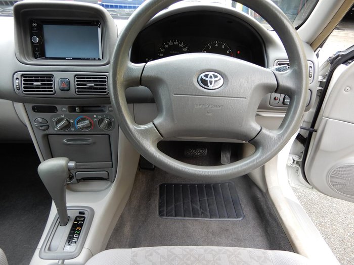 2000 Toyota Corolla Conquest Seca AE112R White
