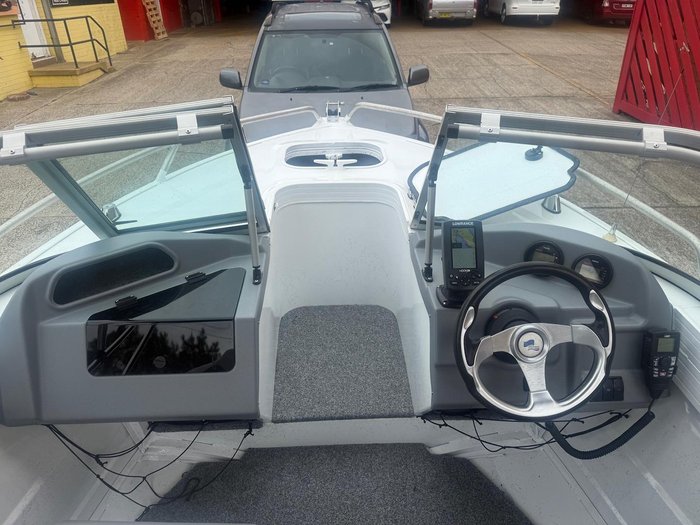 2018 QUINTREX 481 Fishabout