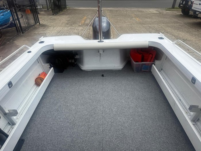 2018 QUINTREX 481 Fishabout