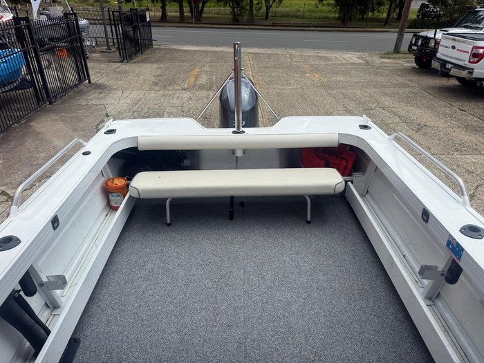 2018 QUINTREX 481 Fishabout