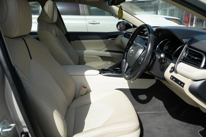 2020 Toyota Camry SL