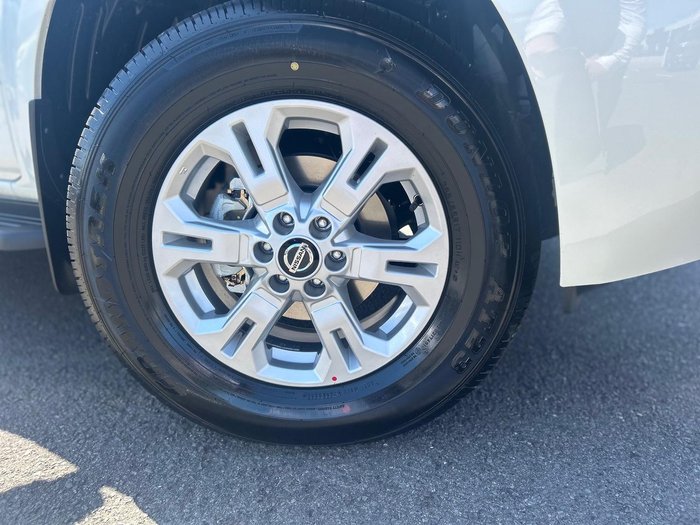 2025 Nissan Navara ST