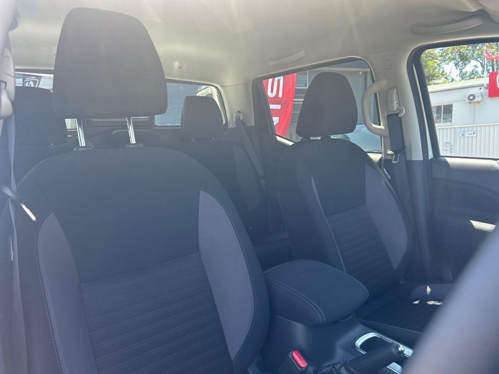 2025 Nissan Navara ST