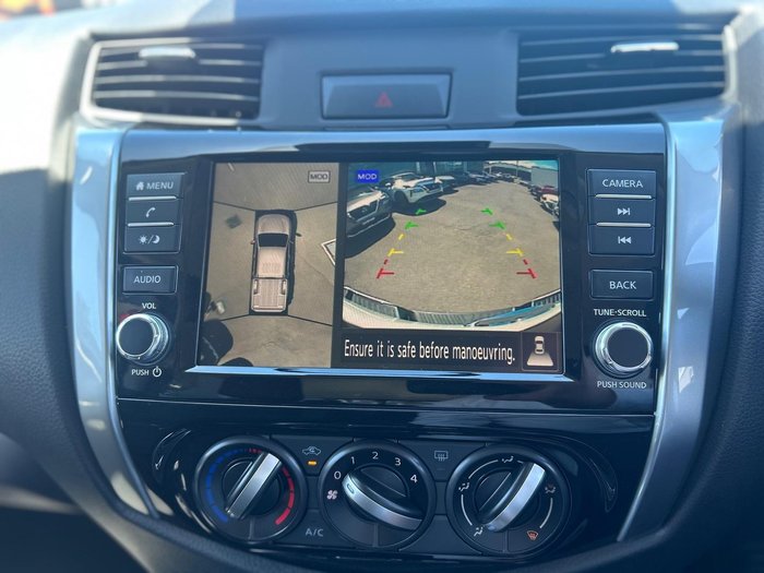 2025 Nissan Navara ST