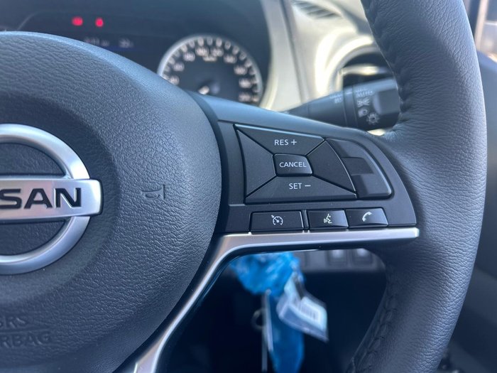 2025 Nissan Navara ST