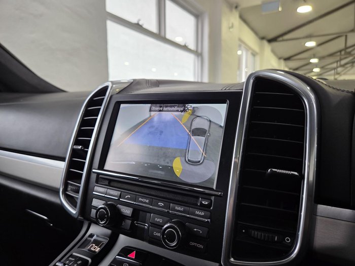 2013 Porsche Cayenne GTS