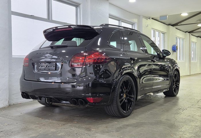 2013 Porsche Cayenne GTS