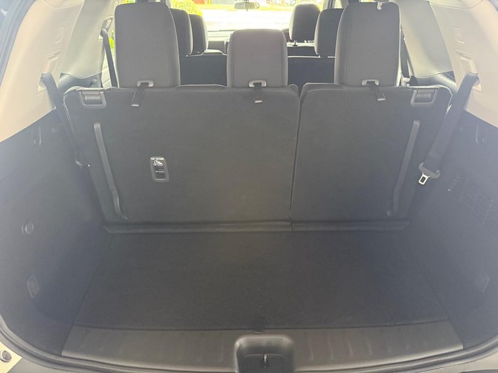 2024 Nissan Pathfinder ST-L