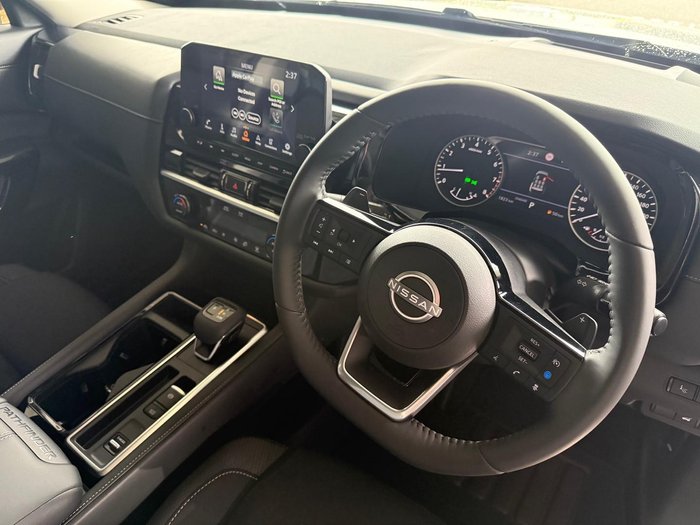 2024 Nissan Pathfinder ST-L