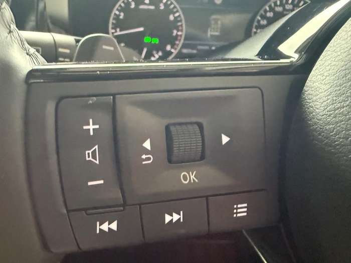 2024 Nissan Pathfinder ST-L