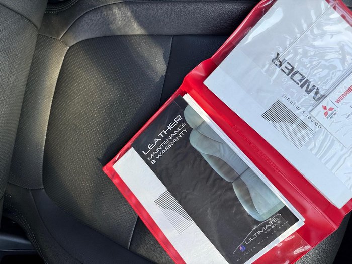 2017 Mitsubishi Outlander LS Safety Pack