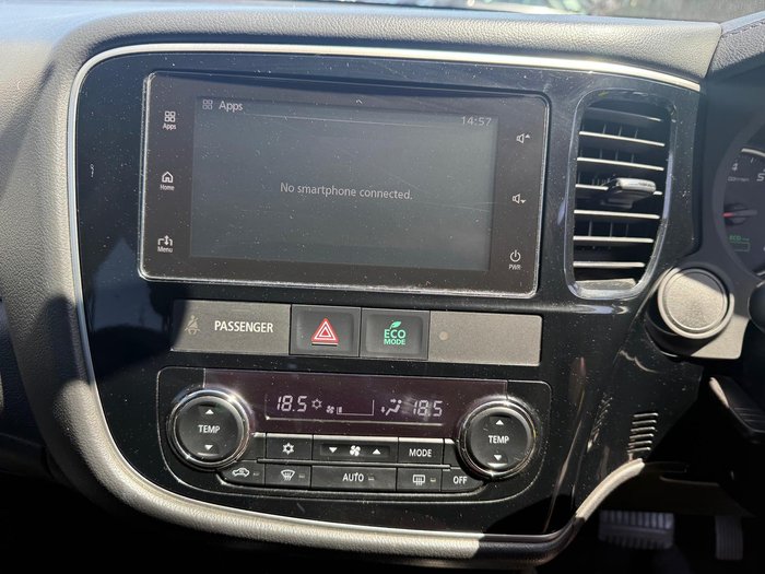 2017 Mitsubishi Outlander LS Safety Pack