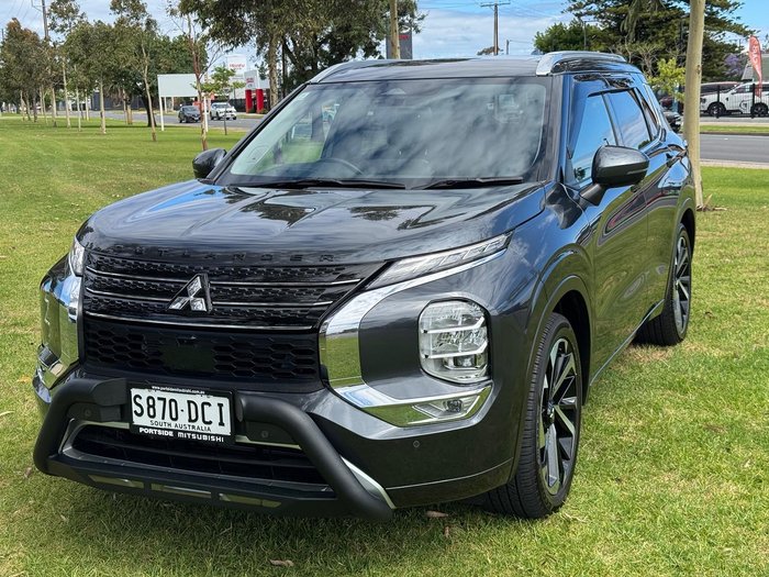 2024 Mitsubishi Outlander Exceed