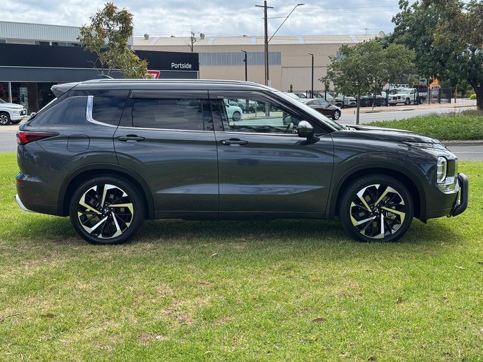 2024 Mitsubishi Outlander Exceed