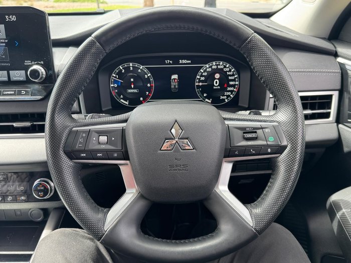 2024 Mitsubishi Outlander Exceed