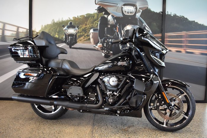 2025 Harley-davidson FLHXU STREET GLIDE ULTRA (117) VIVID BLACK