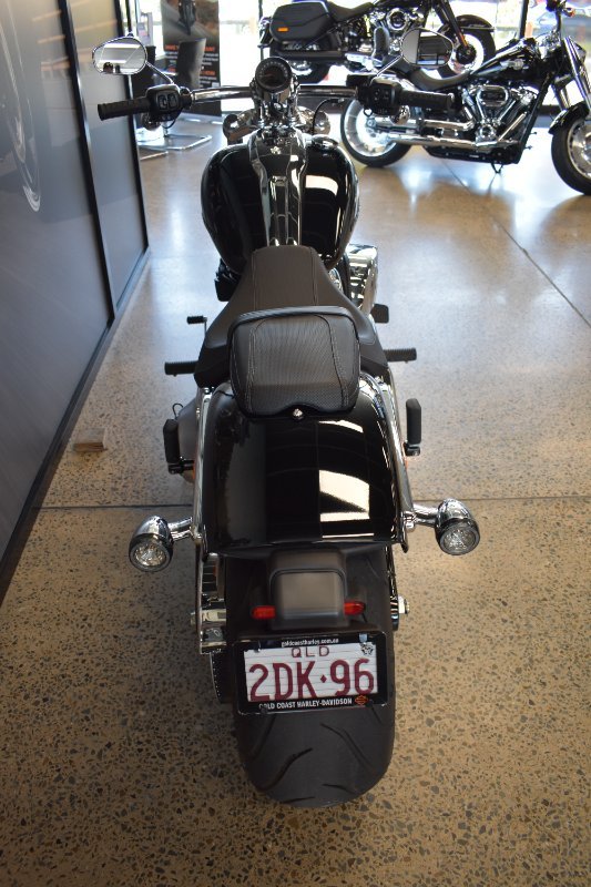 2025 Harley-davidson FXBR BREAKOUT (117) VIVID BLACK