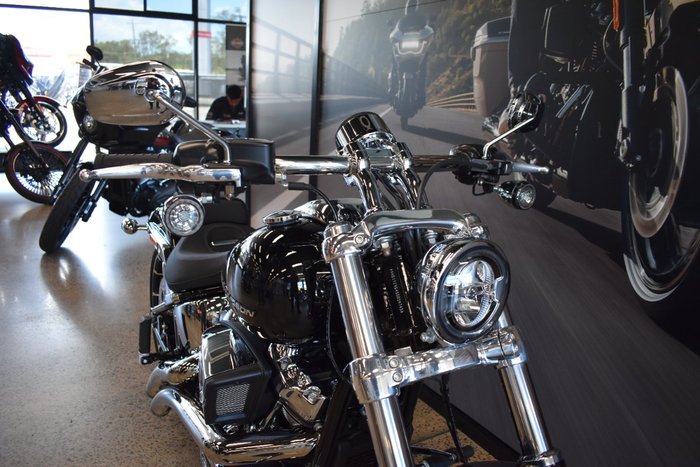 2025 Harley-davidson FXBR BREAKOUT (117) VIVID BLACK