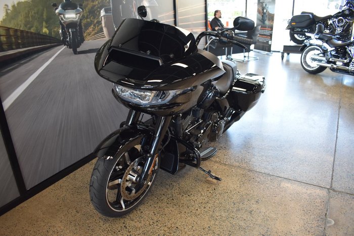 2025 Harley-davidson FLTRX ROAD GLIDE (117) VIVID BLACK