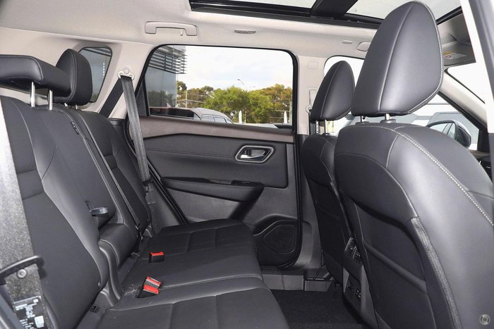 2025 Nissan X-TRAIL Ti e-POWER T33 MY25 Four Wheel Drive Ivory Pearl / Black Roof