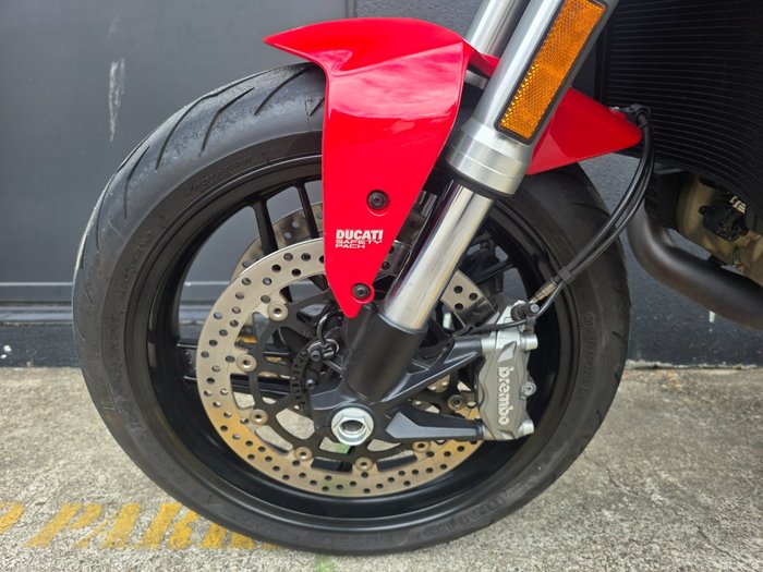 2019 DUCATI MONSTER 821 RED