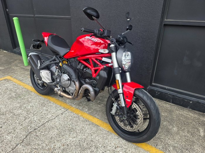 2019 DUCATI MONSTER 821 RED