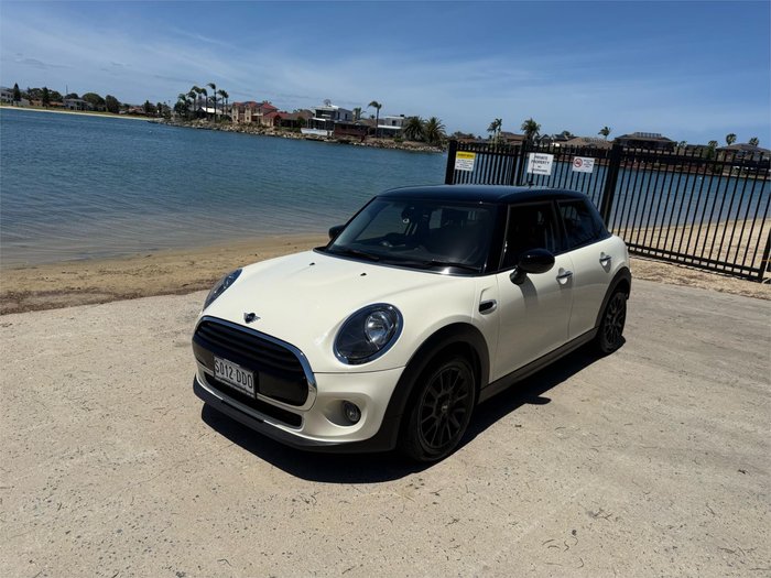 2020 MINI Hatch Cooper