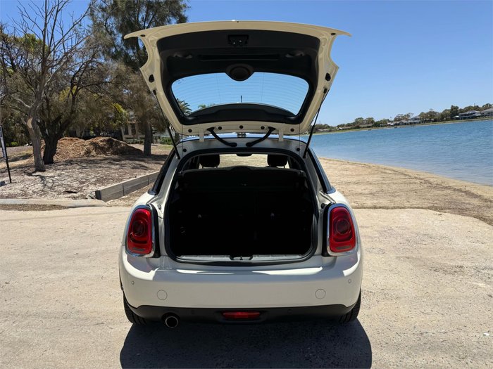 2020 MINI Hatch Cooper