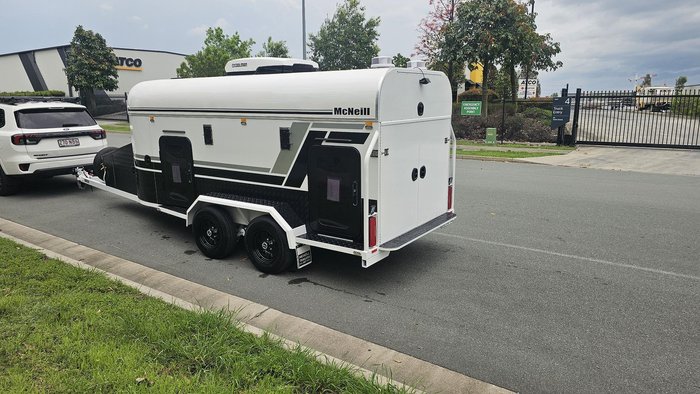 2025 McNeill 4 Dog Super Deluxe