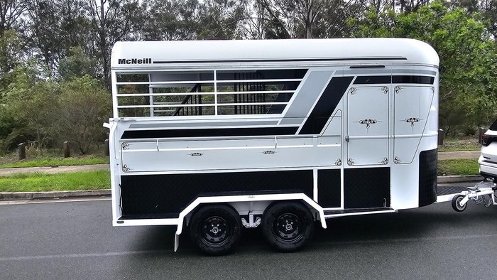2025 McNeill 3 Horse Angle Float
