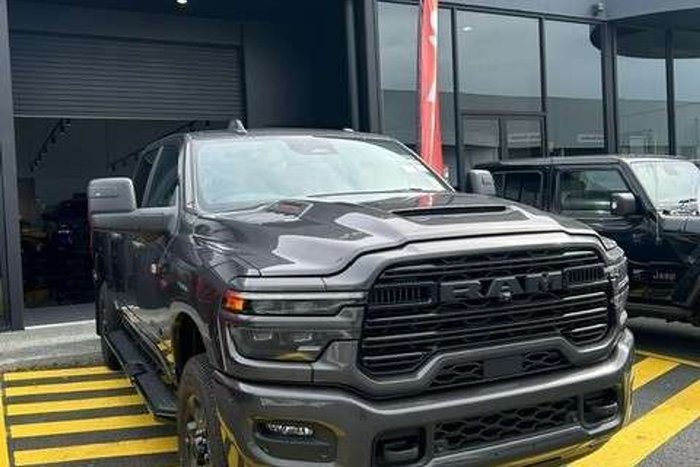 2025 RAM 2500 Laramie Rambox