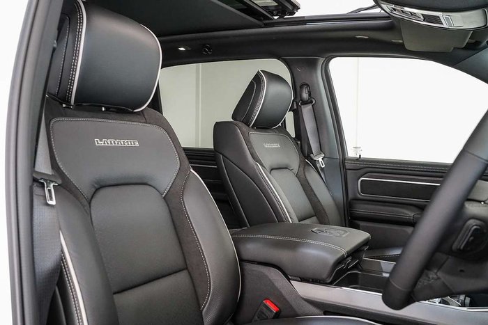 2025 RAM 1500 Laramie Sport Hurricane SO RamBox