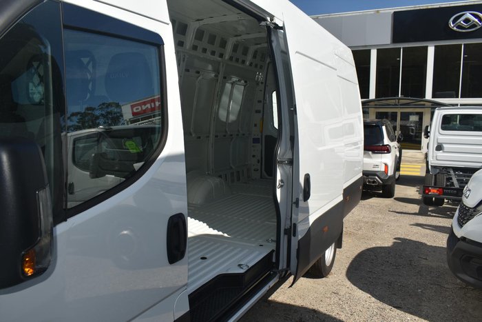 2023 Iveco Daily 50C18V White
