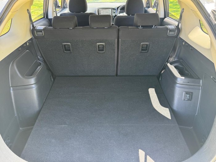 2017 Mitsubishi Outlander LS