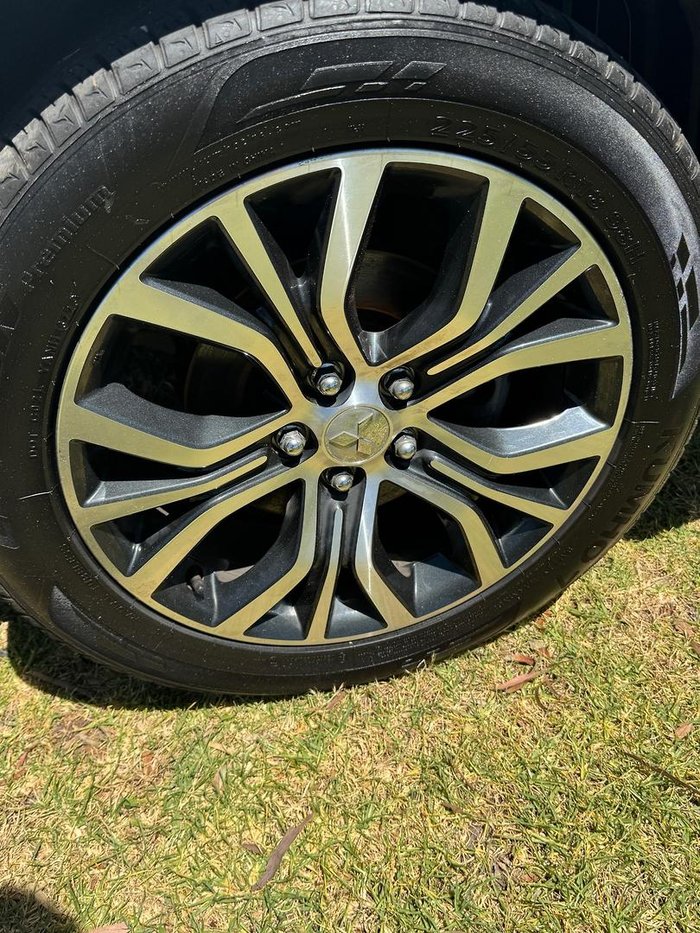 2017 Mitsubishi Outlander LS