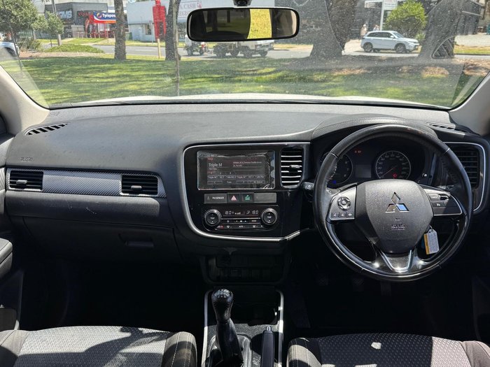 2017 Mitsubishi Outlander LS