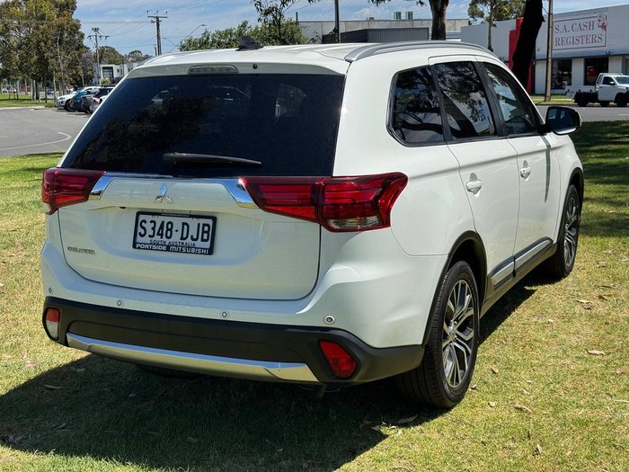 2017 Mitsubishi Outlander LS ZK MY17 White