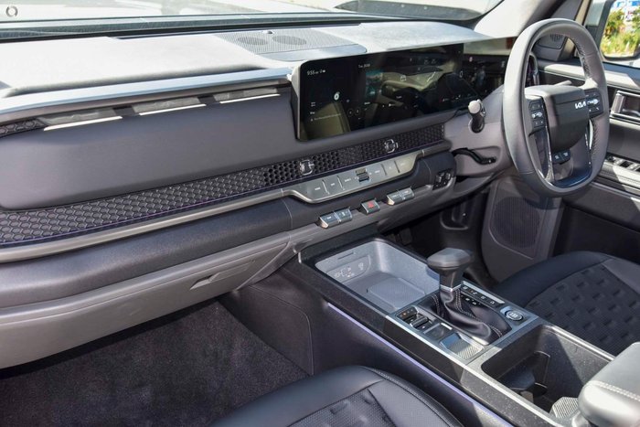 2025 Kia Tasman SX+